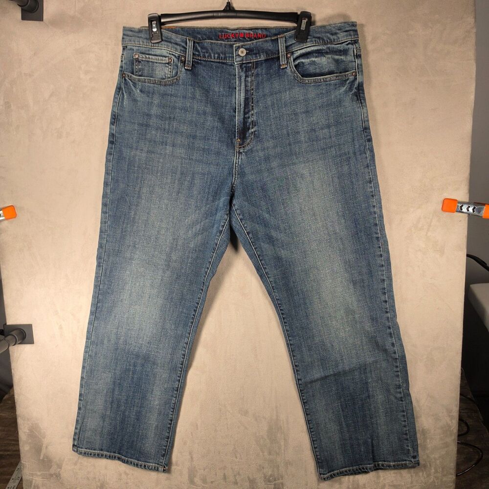 Lucky Brand Men’s Relaxed Fit Jeans Medium Wash Blue Denim Size 38x30 Fits 40x30
